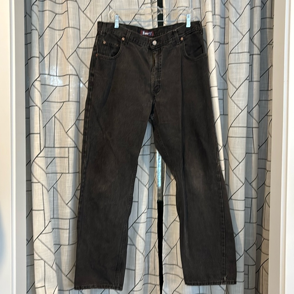 Worn in men’s Arizona jeans 38x32